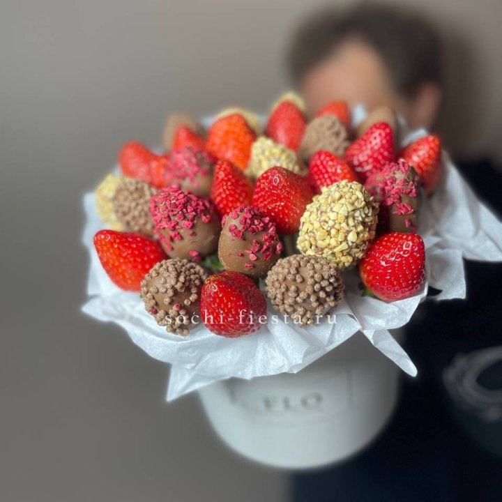 Клубника в боксе 30 ягод в Оренбурге