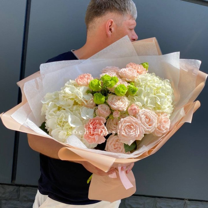 Авторский букет "Нежный крем" в Оренбурге