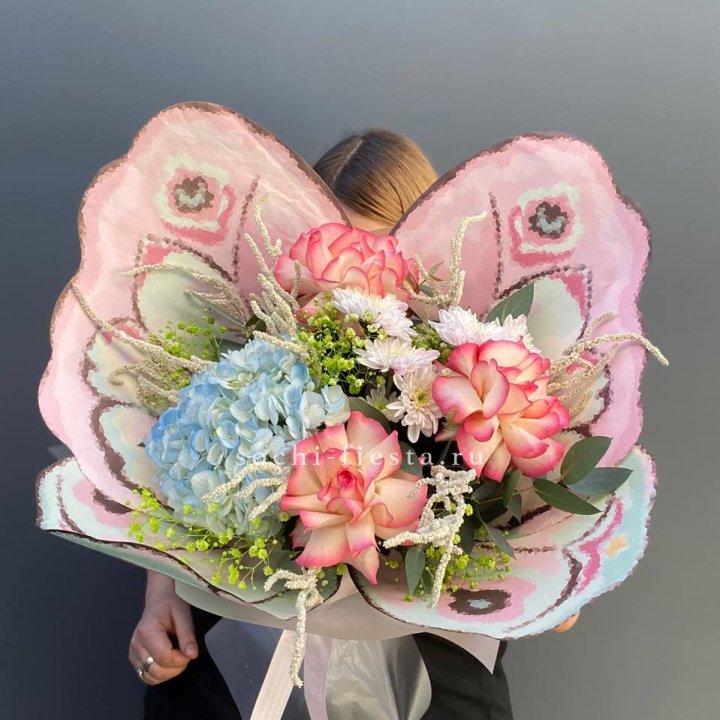 Дизайнерский букет бабочка №5 в Оренбурге