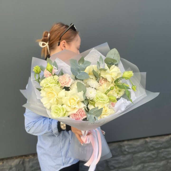  Букет  "Тонкая луна" в Оренбурге