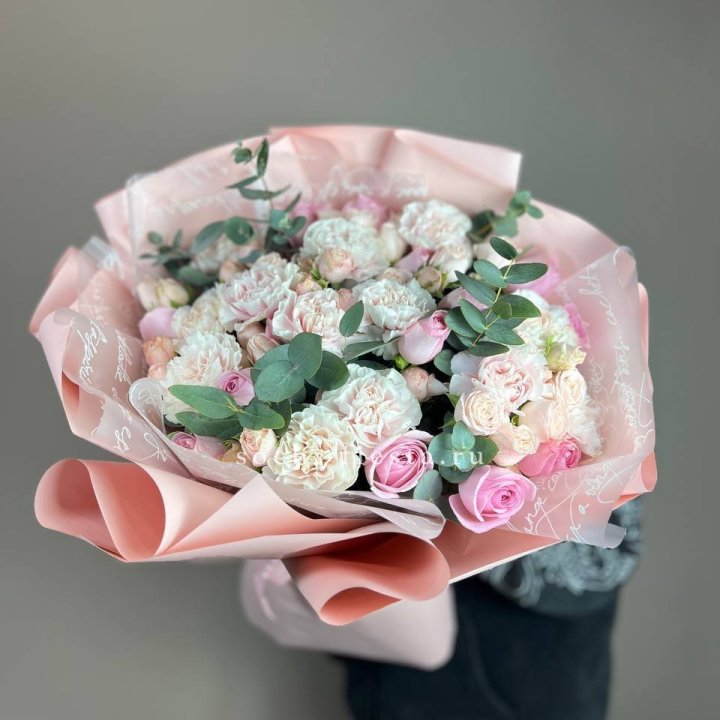  Букет  "Любовь в её глазах" в Оренбурге