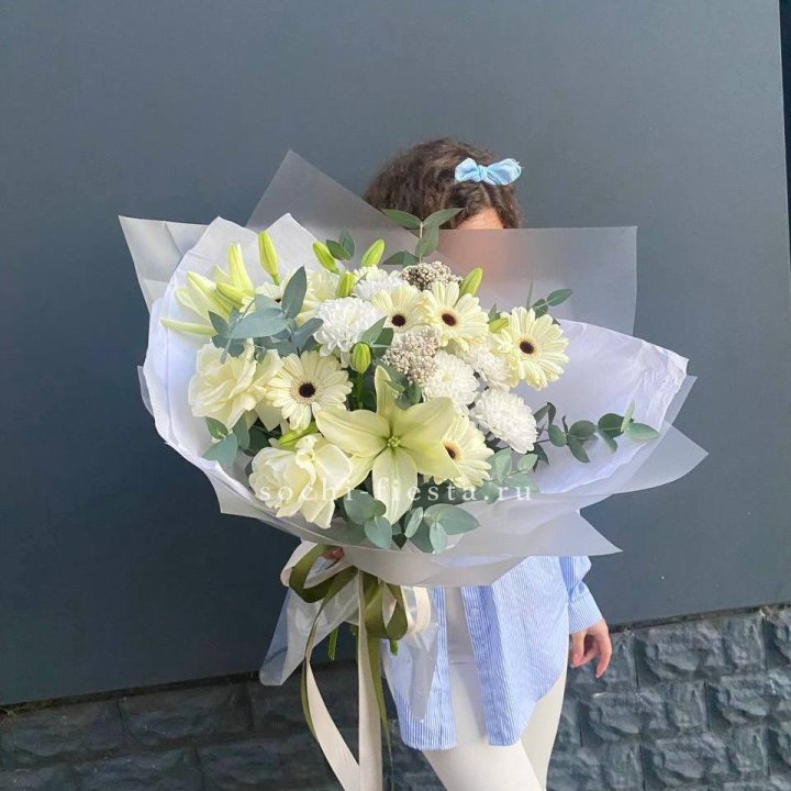 Букет с лилией и герберой в Оренбурге