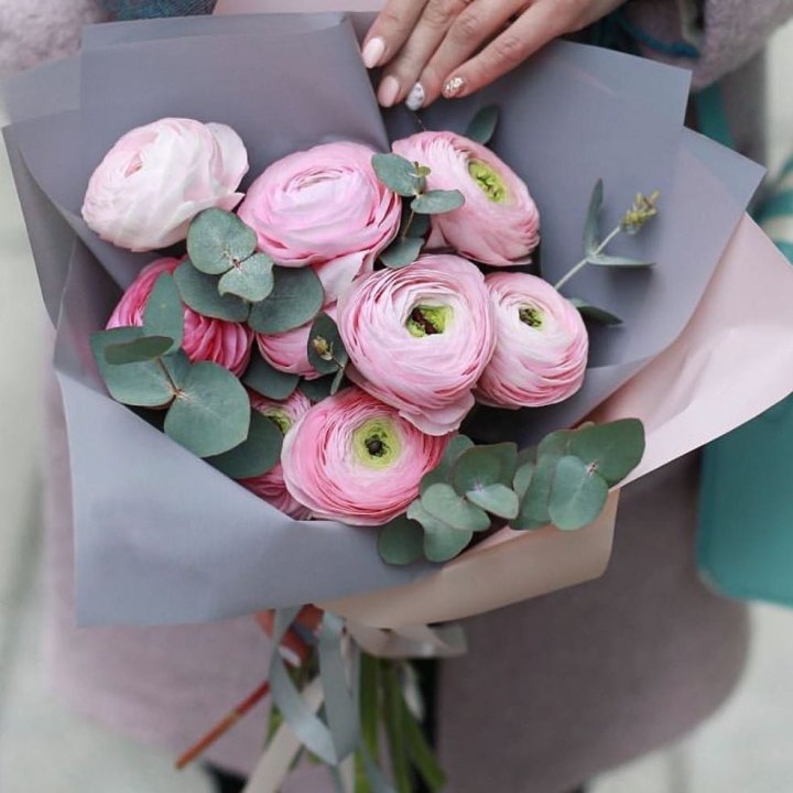 Ранункулюсы с эвкалиптом №1 в Оренбурге