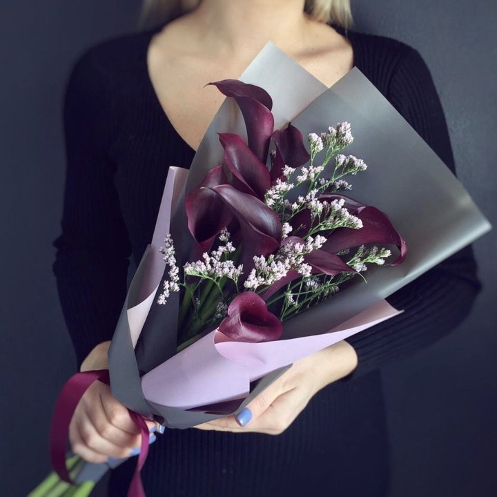 Букет фиолетовых калл в Оренбурге