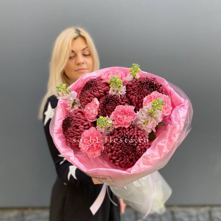 Букет "Сияющая любовь" в Оренбурге