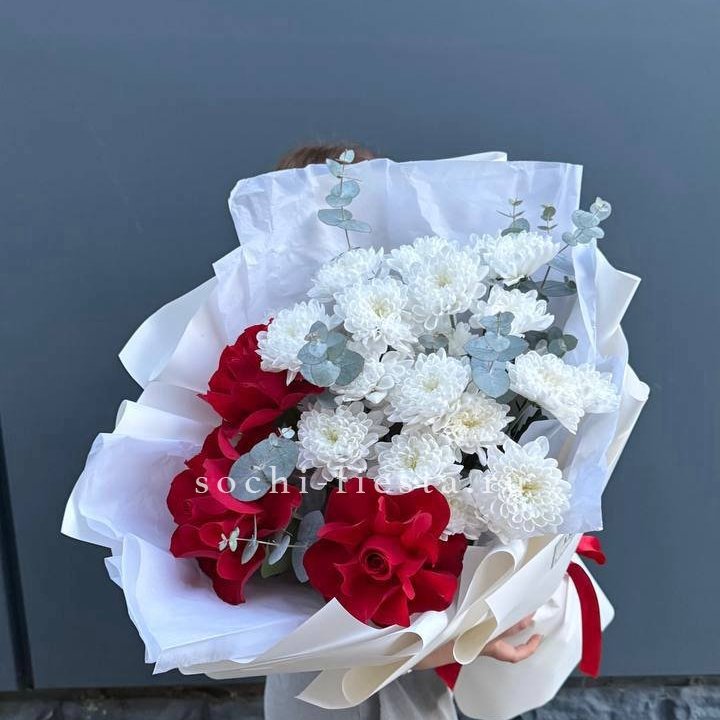 Дуо розы и хризантемы в Оренбурге