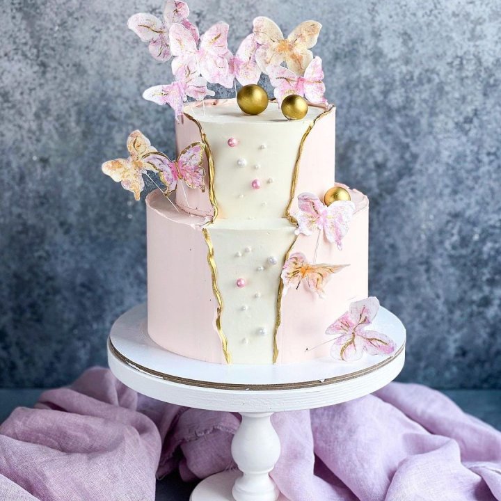 Торт "Бабочки в животе" в Оренбурге