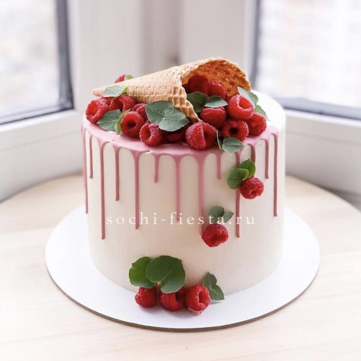 Торт "Ягодный" в Оренбурге