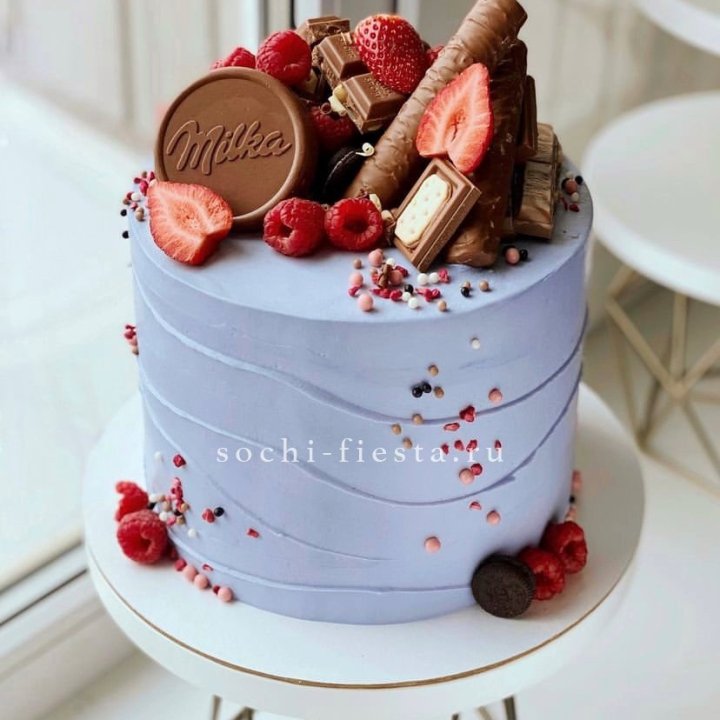 Торт "Milka's world" в Оренбурге