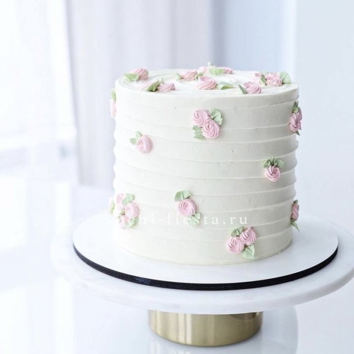 Торт "Розы в снегу" в Оренбурге