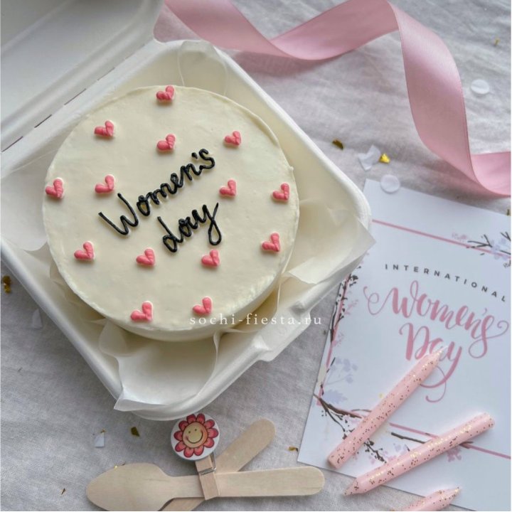 Бенто-торт "Дорогим женщинам"  в Оренбурге