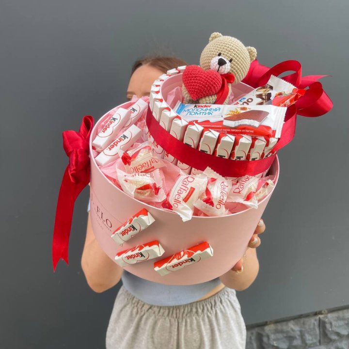 Бокс киндерами и раффаэлло 2 в Оренбурге