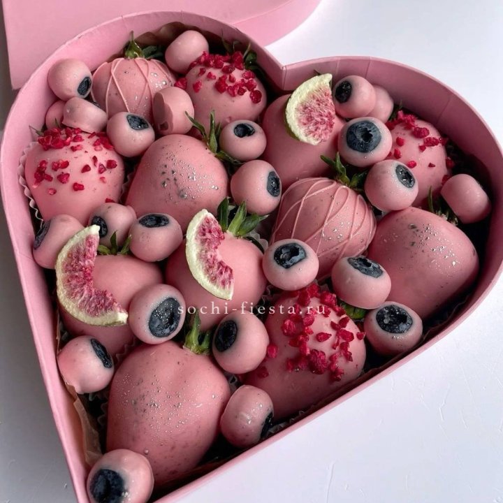 Клубника в шоколаде Сердце в Оренбурге