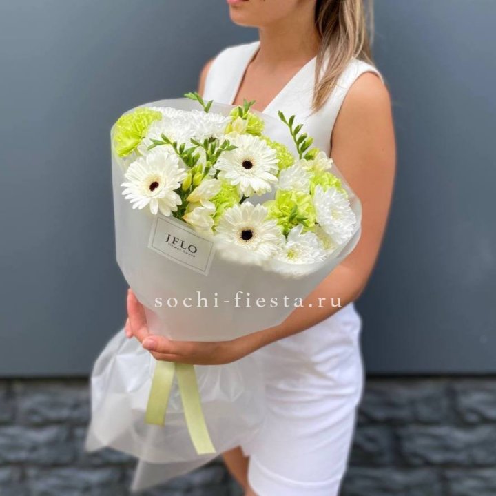 Букет "Джиржи фловерс" в Оренбурге