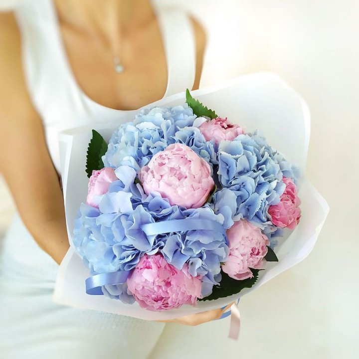 Гортензия и Пионы в Оренбурге