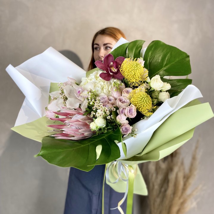 Дизайнерский букет экзотики в Оренбурге