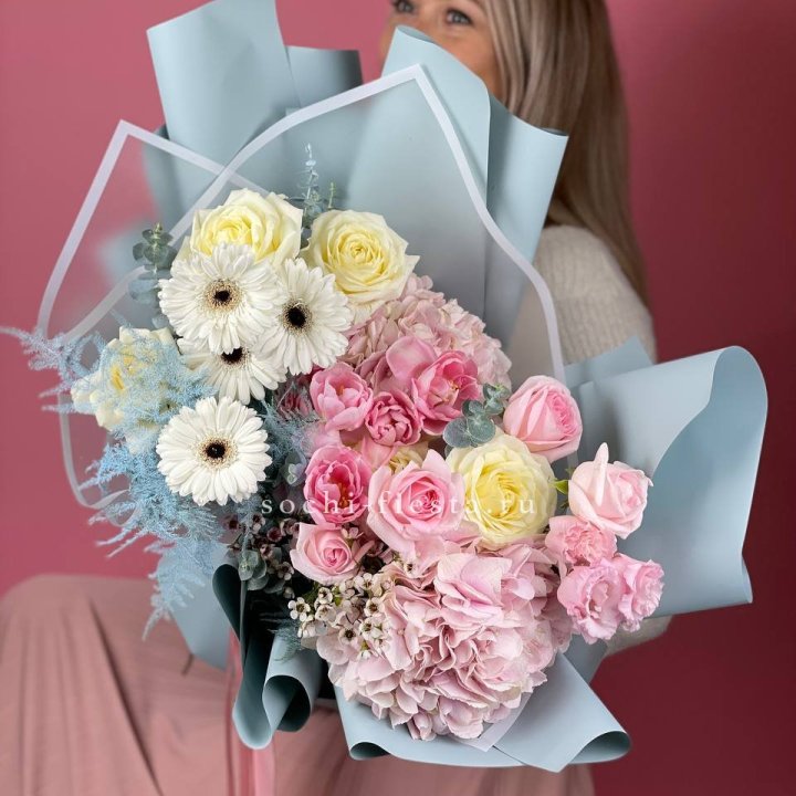 Дизайнерский букет "Адель" в Оренбурге