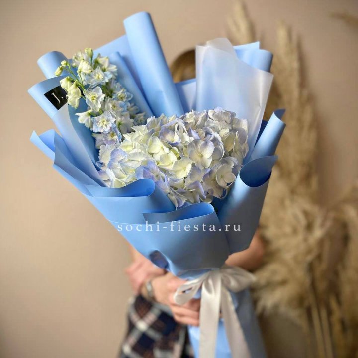 Гортензия "Блю скай" в Оренбурге