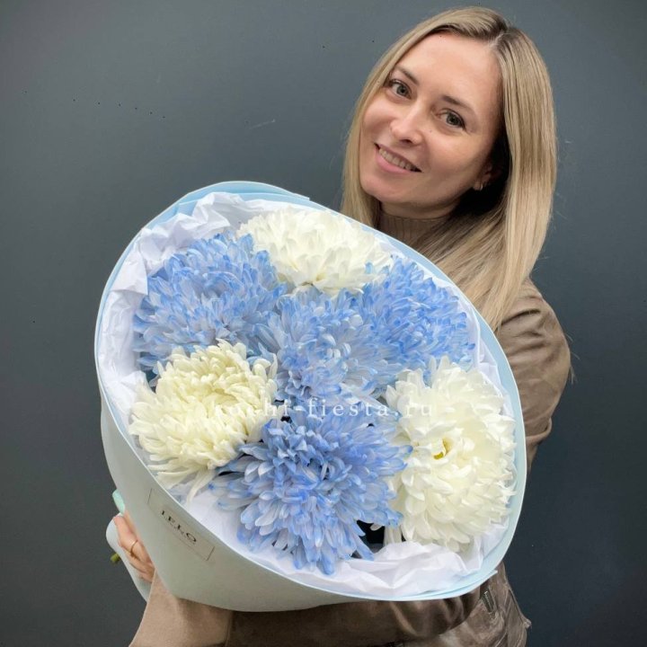 Букет из 7 хризантем  в Оренбурге