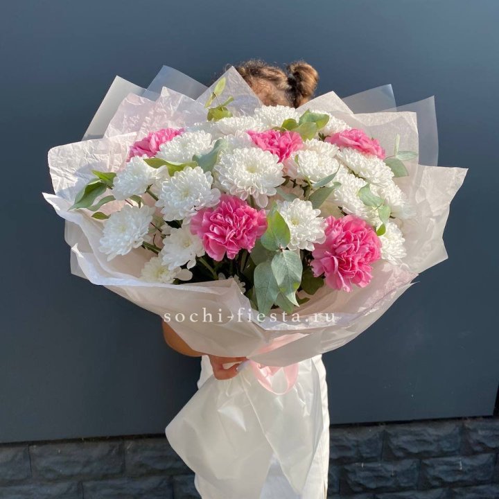  Букет  хризантем и диантусов "Воздушный" в Оренбурге