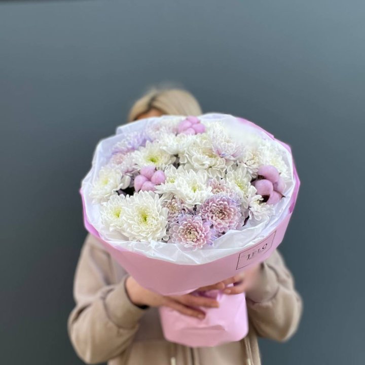 7 нежных хризантем в Оренбурге