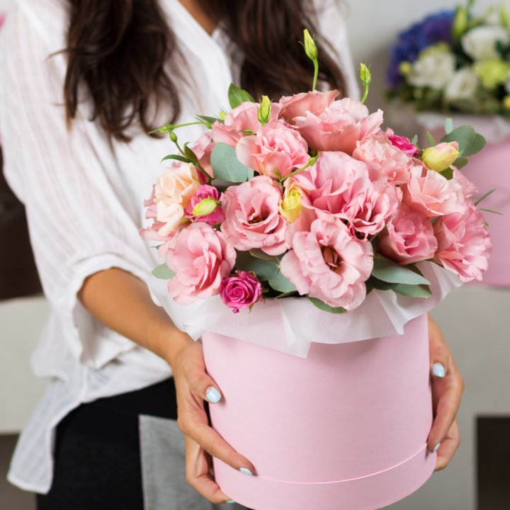 Эустома в шляпной коробке в Оренбурге