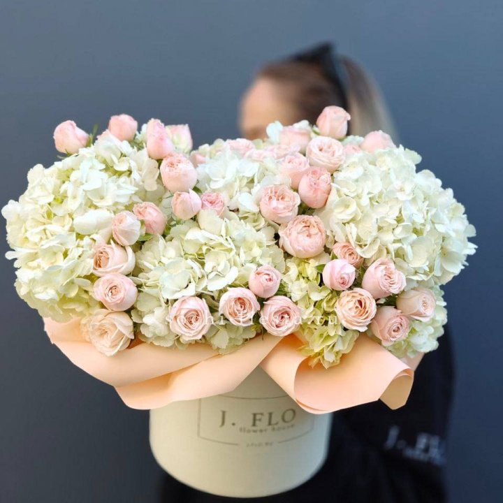 Дизайнерский бокс "Изабелла" в Оренбурге