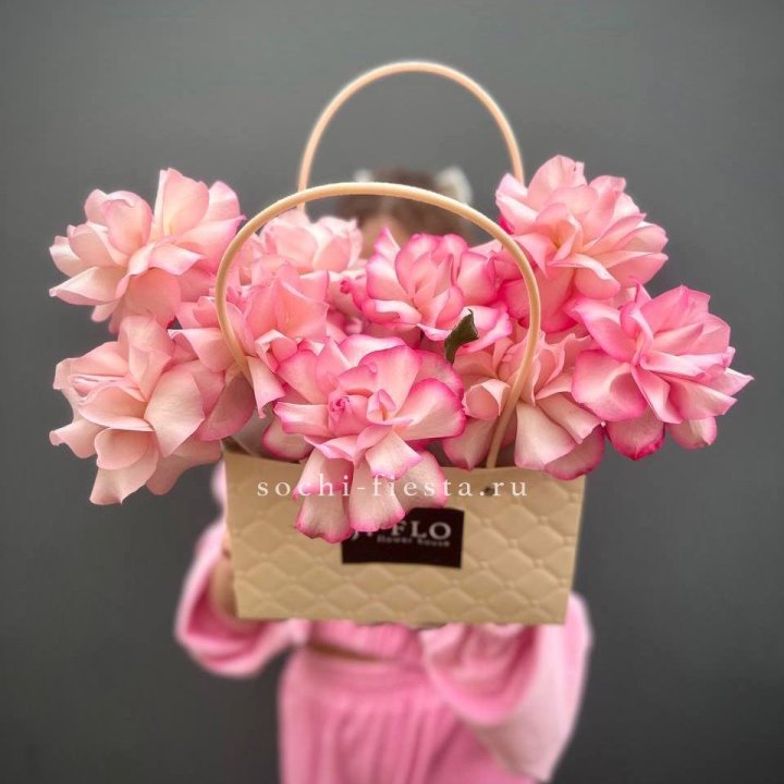 Сумочка розовых роз Венди в Оренбурге