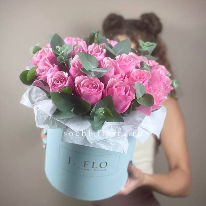 Бокс 27 роз в Оренбурге