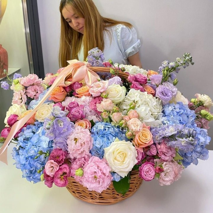 Авторская корзина "Экстра" в Оренбурге