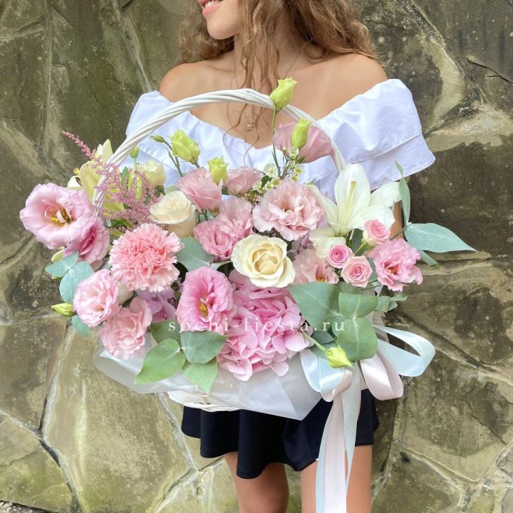 Авторская корзина "Миа" в Оренбурге