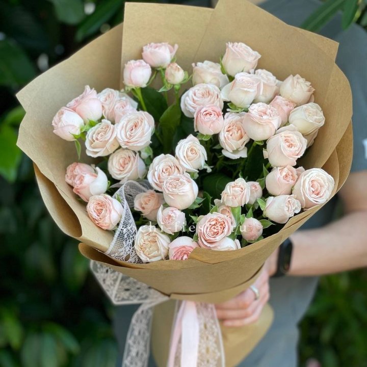 Кустовые розы букет №1 в Оренбурге