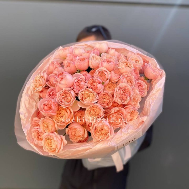Букет из 21 пионовидной розы Джульетта в Оренбурге