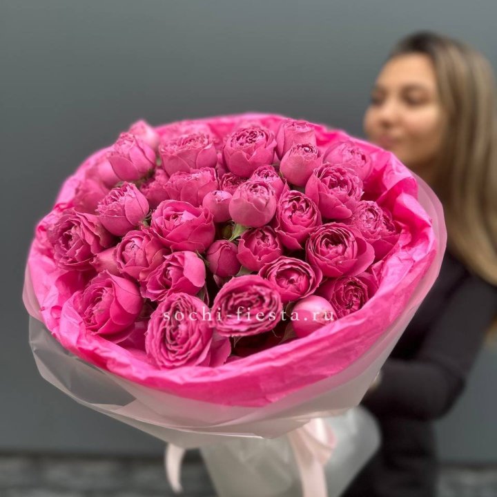 Букет из пионовидных роз  в Оренбурге