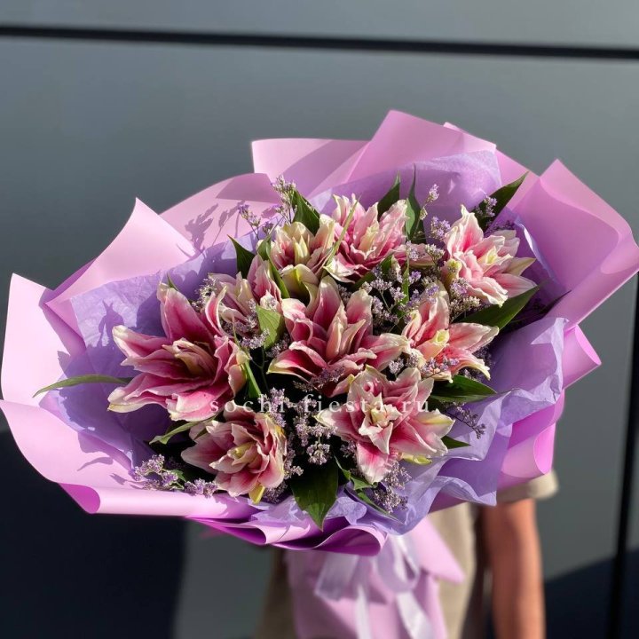 Букет пионовидных лилий №4 в Оренбурге