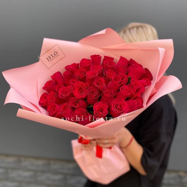 35 красных роз в Оренбурге