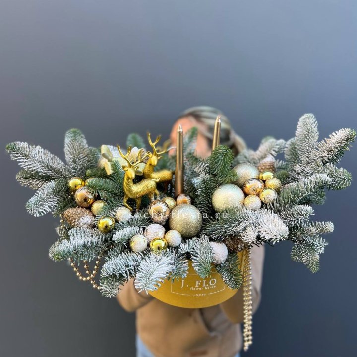 Композиция "Мери крисмас голд" в Оренбурге