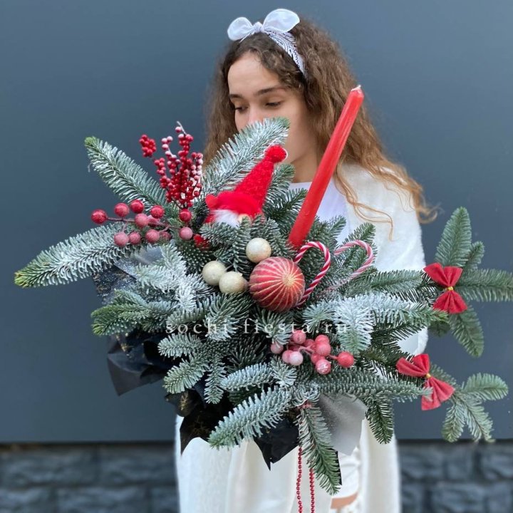 Композиция в бокале красная в Оренбурге