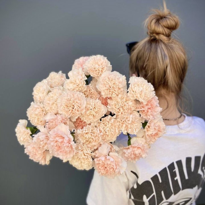 Охапка диантусов  в Оренбурге