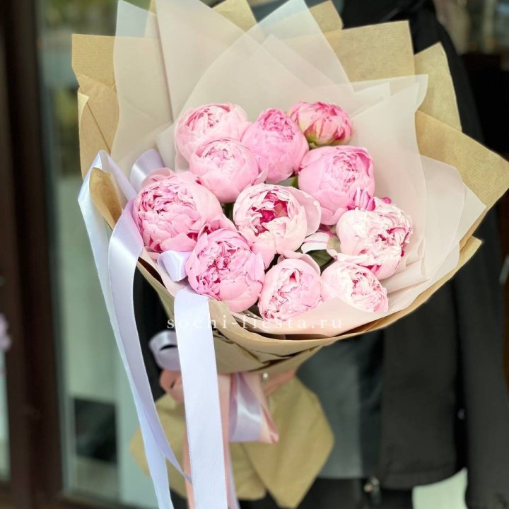 11 пионов в оформлении в Оренбурге