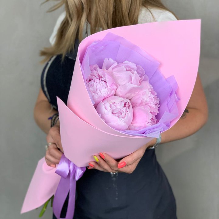 Букет пионов "Файв" в Оренбурге