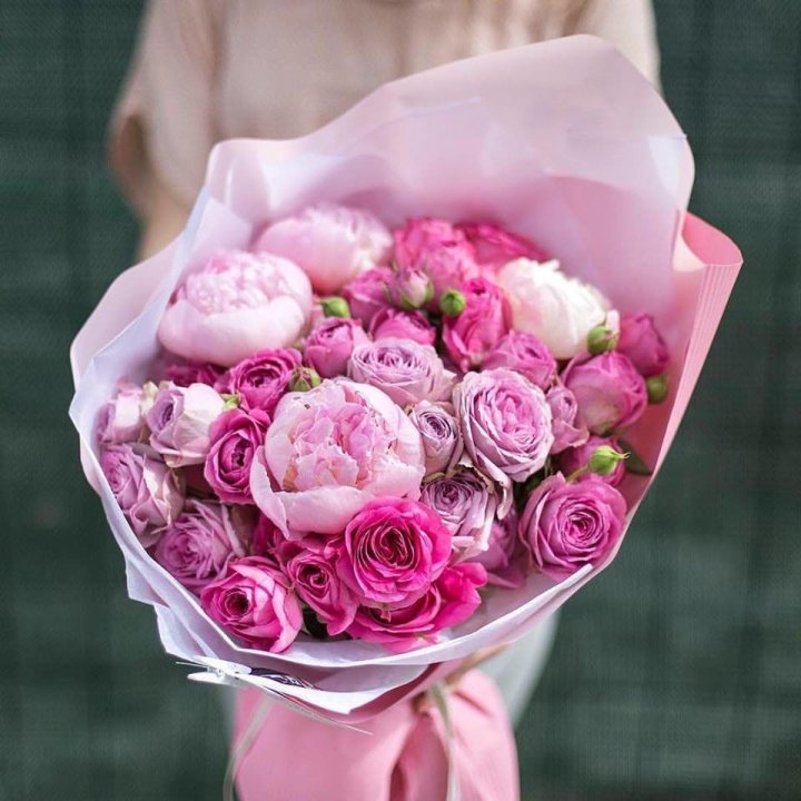 Букет с пионами "Леси" в Оренбурге