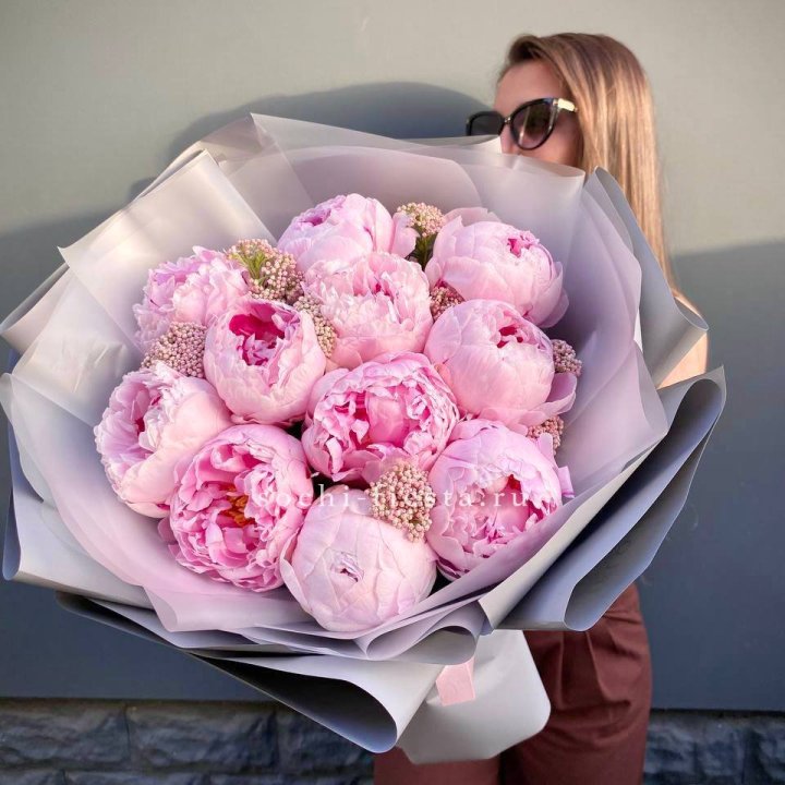 Букет с пионами "Стайл" в Оренбурге