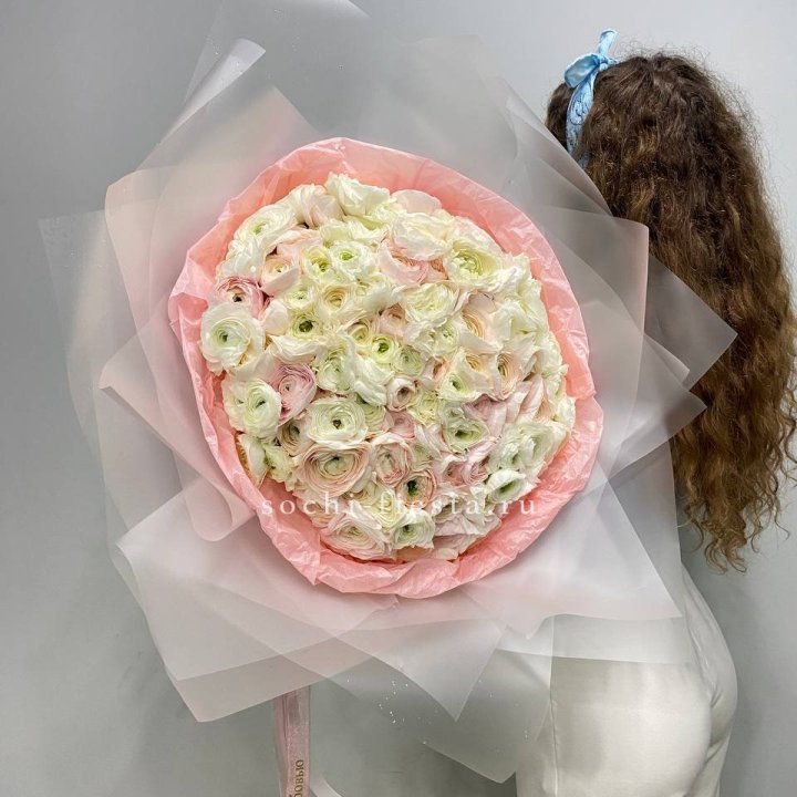 113 ранункулюсов  в Оренбурге