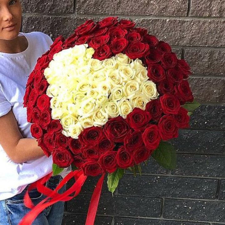 101 роза "Сердце" в Оренбурге
