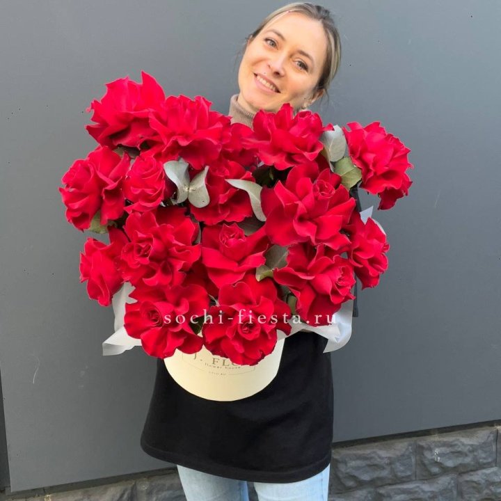 17 Французских роз в боксе в Оренбурге