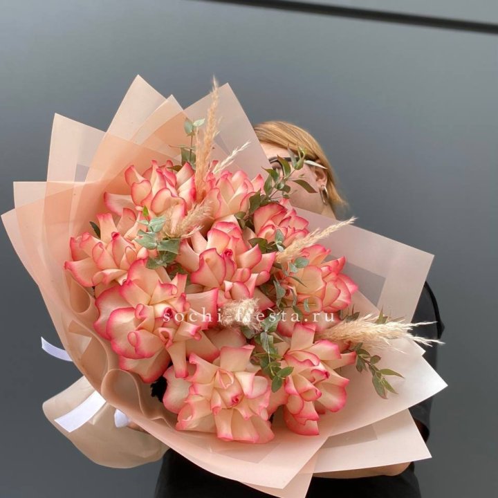 9 Французских роз Джумилия  в Оренбурге