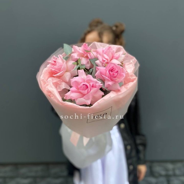 5 французских розовых роз  в Оренбурге