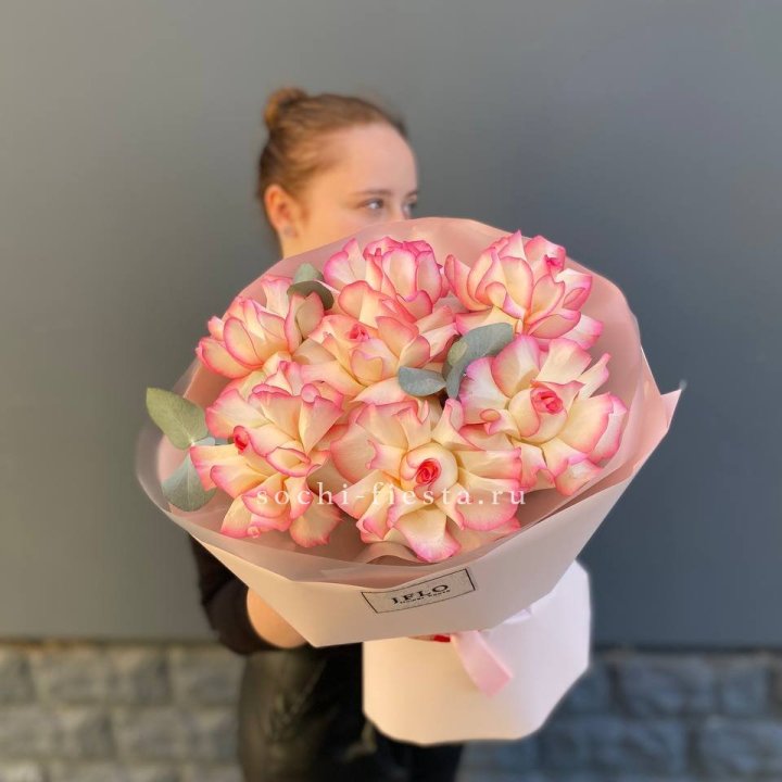 7 французских роз Джумилия в Оренбурге