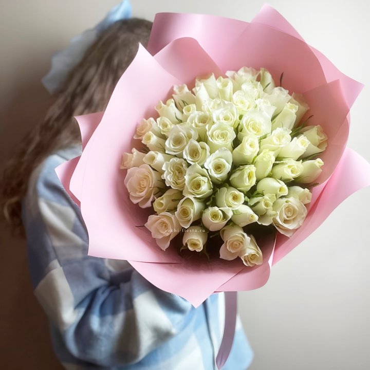 Букет из 51 белой розы (Кения) в Оренбурге